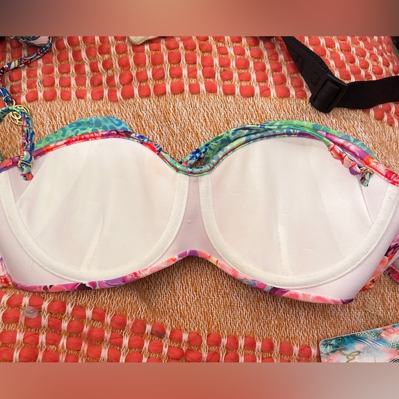 Luli Fama Women's Pequeno Paraiso Ruffle Underwire Push up Bikini top Medium - Picture 7 of 7